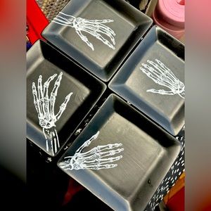 Halloween goth serving cake plates